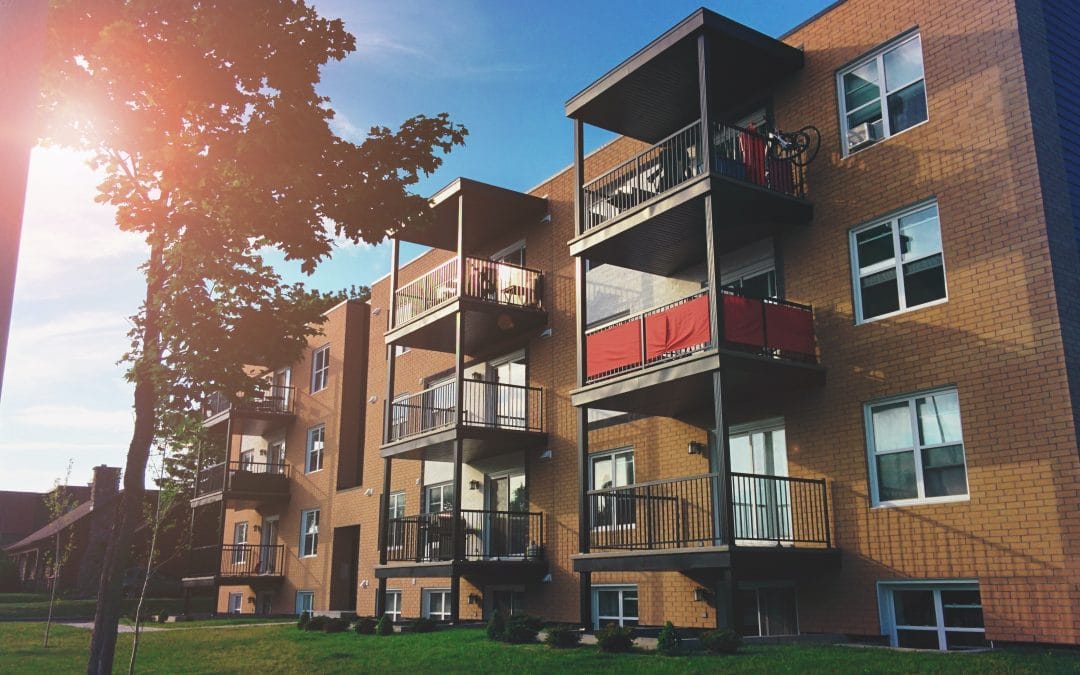 Skador på din bostadsrätt – föreningens eller ditt ansvar?